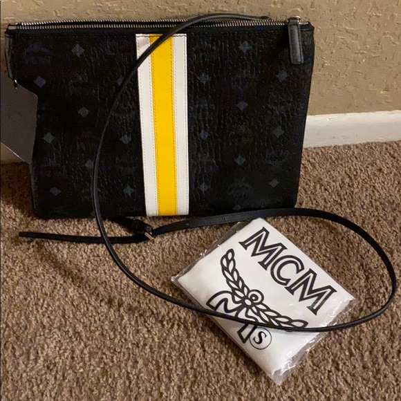mcm medium pouch